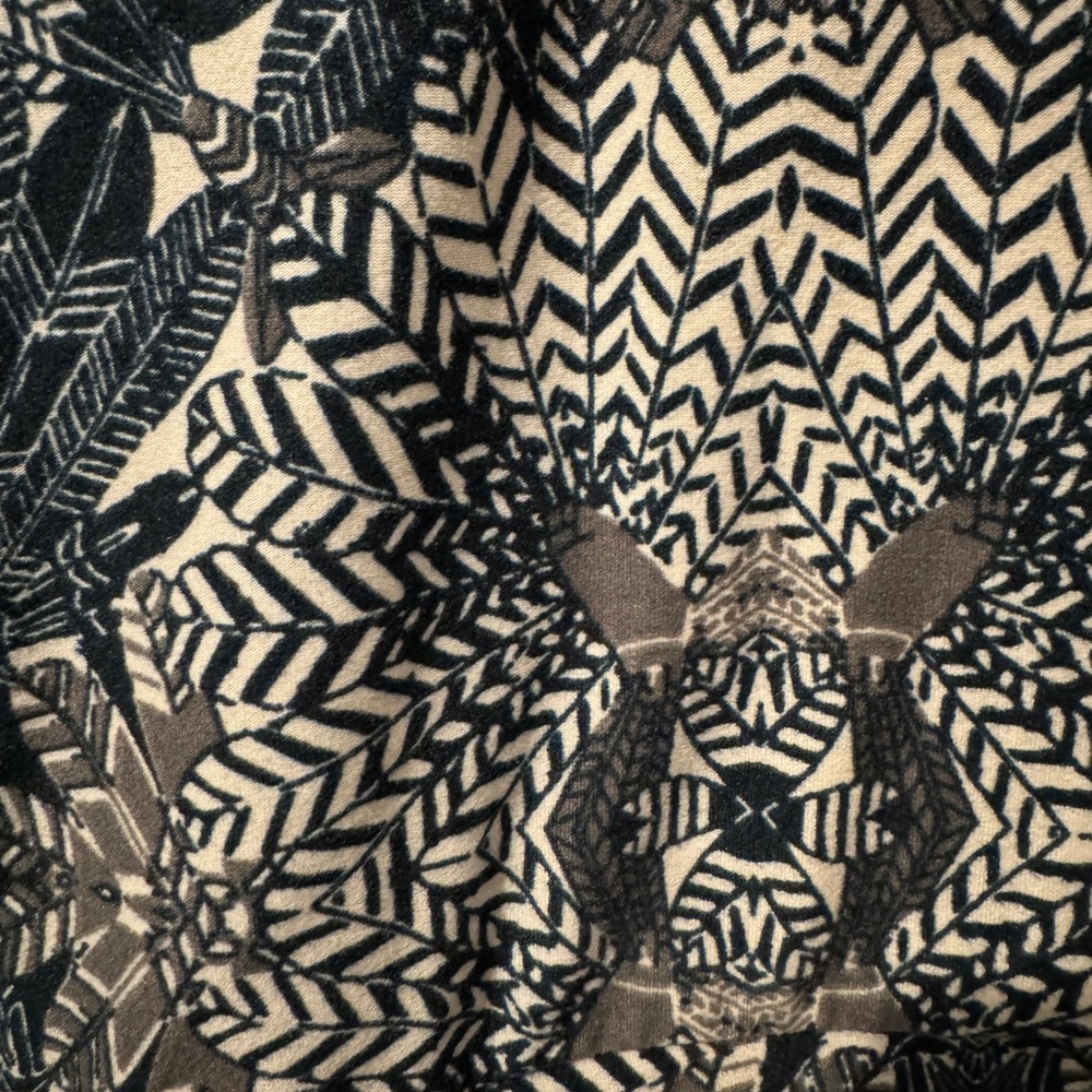 LuLaRoe Black and Beige Patterned Leggings